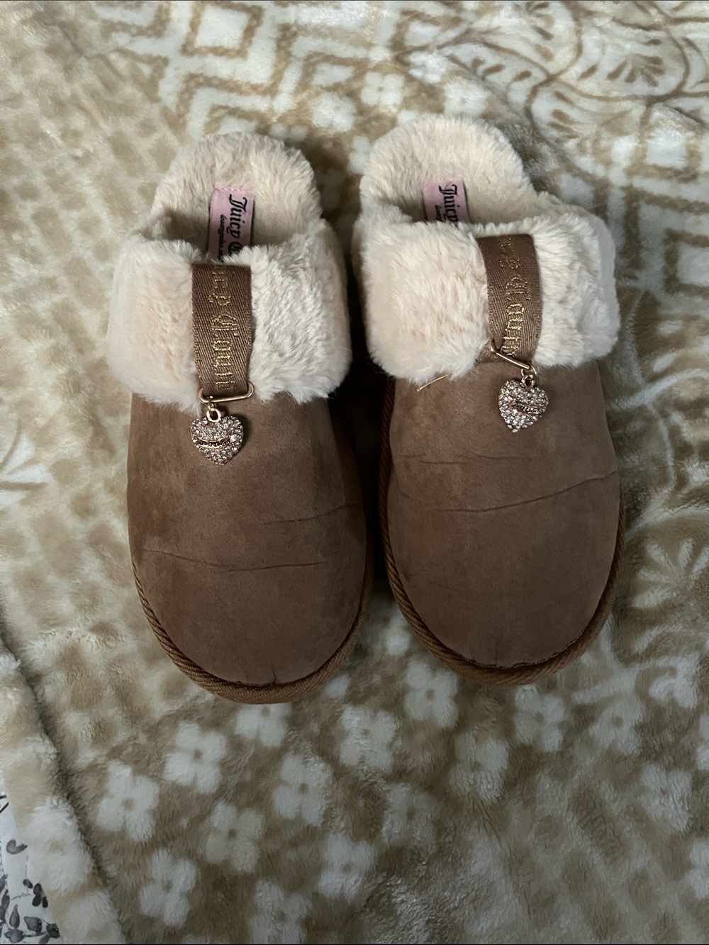 Juicy Couture Tan Faux-Fur Lined Slip-On Slippers with Heart Charm